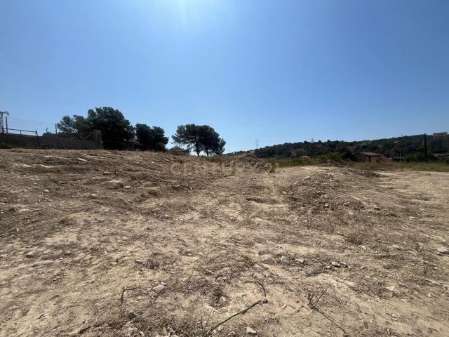 Terreno construible en la zona de Canyelles provincia de Barcelona con vistas al mar y montaña
