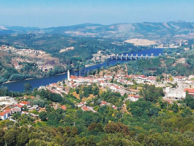 Terreno, Crestuma