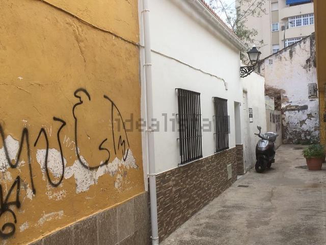 Terreno, Cruz del Humilladero Los Tilos, Málaga