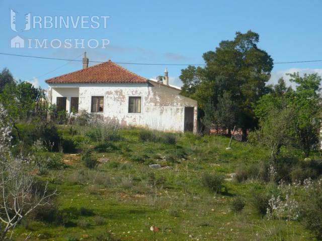 Terreno de antiga quinta, urbanizável para construção de moradias, em Portimão