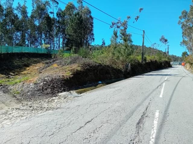 Oportunidade Exclusiva: Terreno Premium com 90m de Frente de Estrada. Em Goios Barcelos