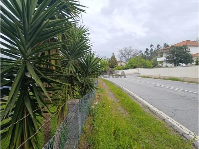 Terreno de construção Face estrada