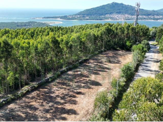 Terreno de construção, perto do Monte de Santo Antão!