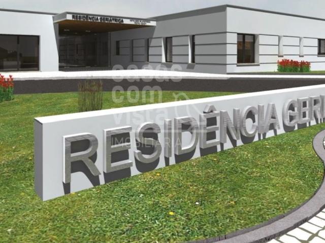 Terreno de 18960 m2 à venda Porto de Mós, Leiria