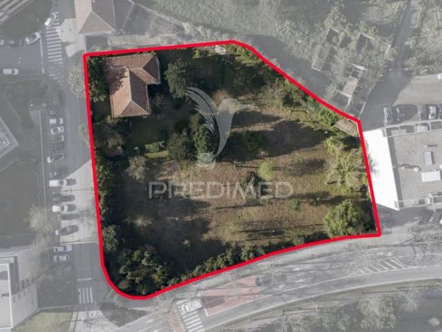 Terreno de 10898 m2 Guimarães, Portugal