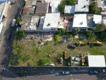 Terreno de 1,216 m2 en venta EN ESQUINA de J.B. Lobos. VERA