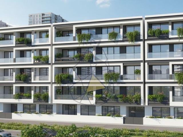 Terreno de 2536 m2 à venda Quelfes, Faro