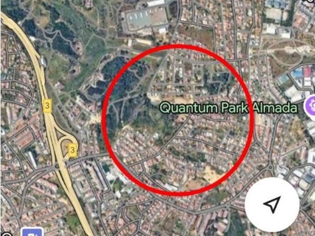 Terreno de 280 m2 Vale Fetal, Charneca de Caparica, Almada, Setúbal