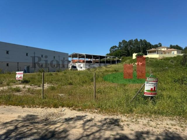 Terreno de 2050 m2 à venda Rio Maior, Santarém