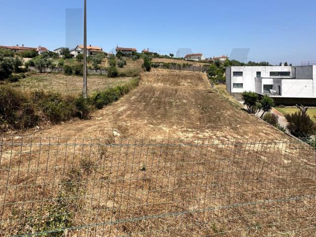 Terreno de 2160m2 com furo e infraestruturas Travanca do Mondego junto à Barragem da Aguieira