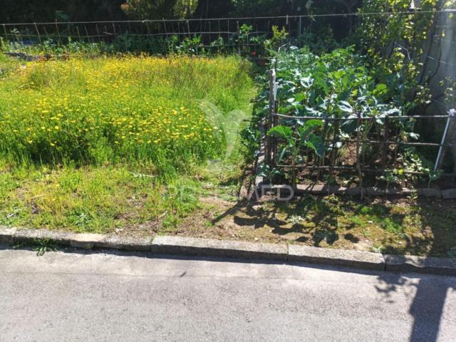 Terreno de 225 m² – Estrada da Vessada, LT 52 Crestuma Vila Nova de Gaia