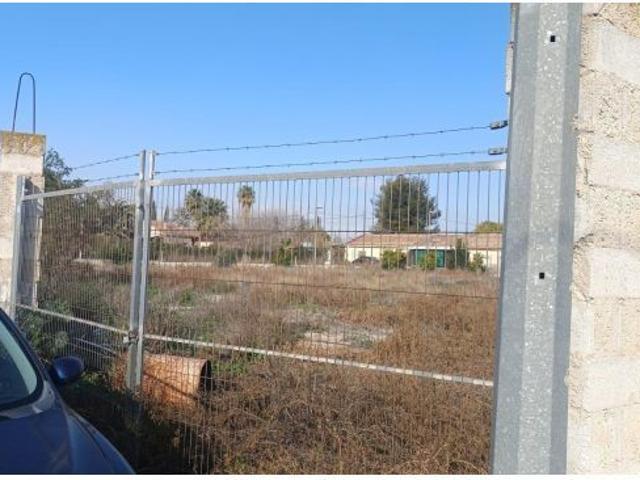 TERRENO DE 2300 METROS CON PROYECTO Y LICIENCIA 616652603