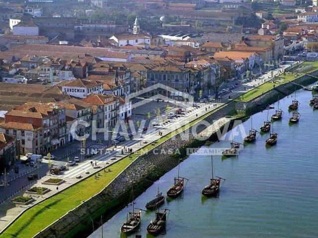 Terreno de 347 m2 Vila Nova de Gaia, Porto