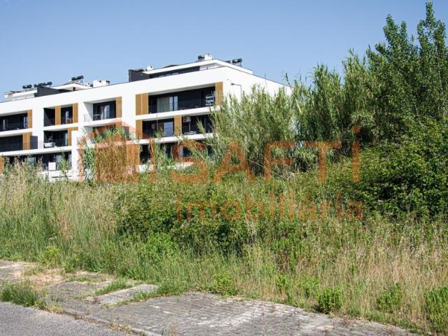 Terreno de 347 m² em Leiria para construir