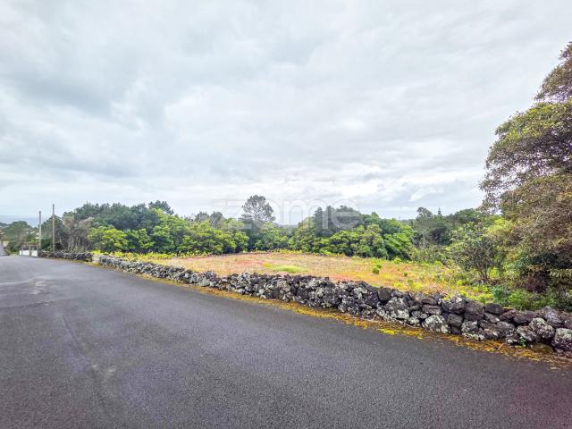 Terreno de 484 m² em Santa Luzia, Ilha Pico