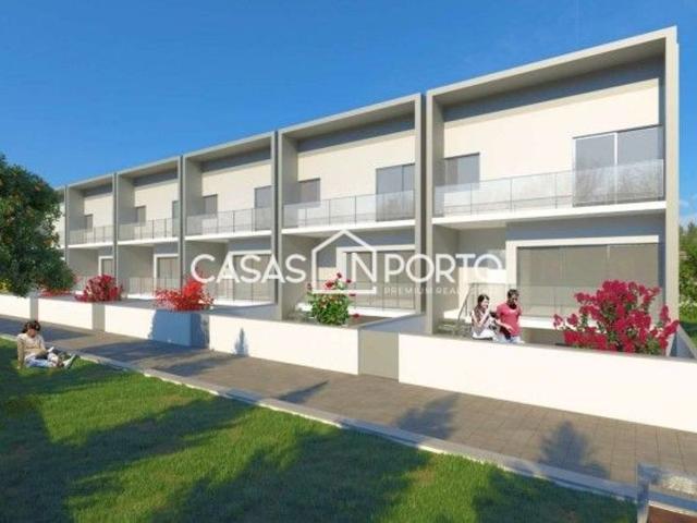 Terreno de 5640 m2 à venda Valongo, Porto