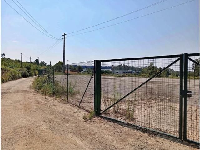 Terreno de 5800 m2 Trofa, Porto