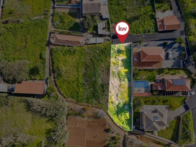 Terreno de 595m2 nos Prazeres com Projeto Aprovado e Vista Deslumbrante