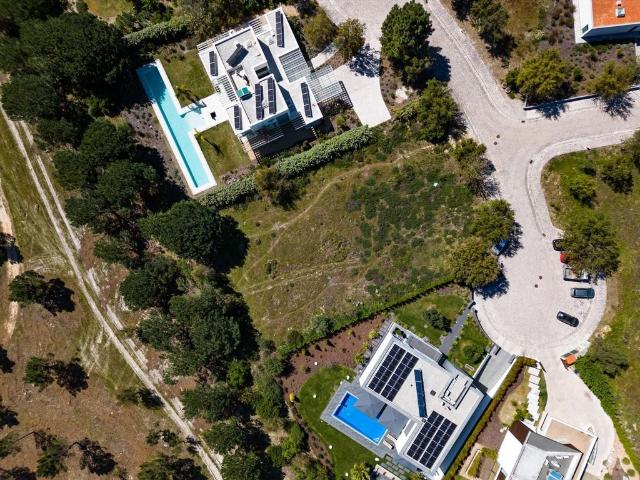 Terreno de 673 m2 Sesimbra, Portugal