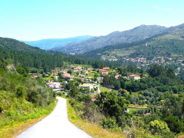 Terreno de 7045 m2 Ponte de Lima, Viana do Castelo