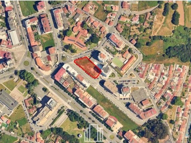 Terreno de 8980 m2 São João da Madeira, Portugal