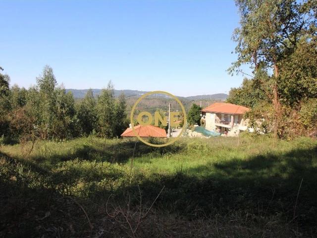 Terreno de 974m2 com viabilidade de construção para venda