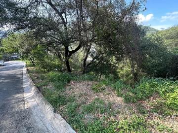 TERRENO DESCENDENTE RENACIMIENTO EN VENTA, FRENTE 48.73 m2