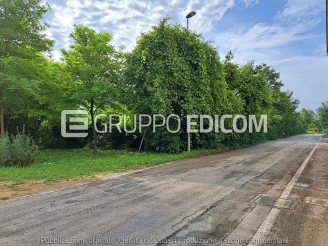 Terreno di 14330 mq in vendita a Pordenone Rif. 4551522