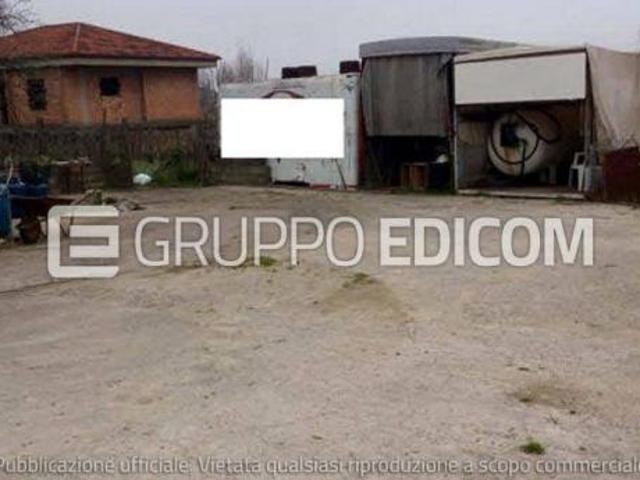 Terreno di 1750 mq in vendita a Montalto Uffugo Rif. 4552508