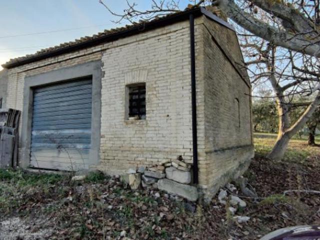 Terreno di 13800 m in vendita a Monteodorisio [rif. DV 11515]