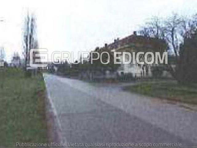 Terreno di 37971 mq in vendita a Cento Rif. 3555883