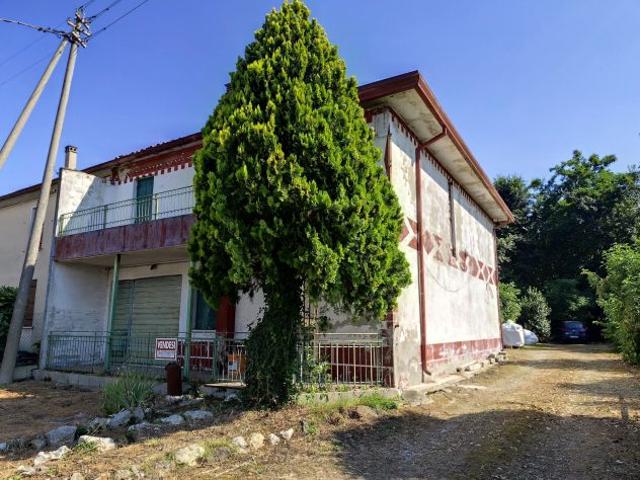Terreno di 4530 mq con capacit edificatoria di 1000mc