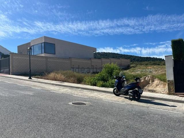 Terreno, Dilar