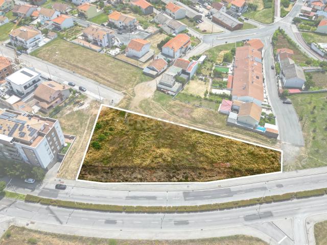 Terreno excepcional em Bragança HABITAÇÃO PLURIFAMILIAR