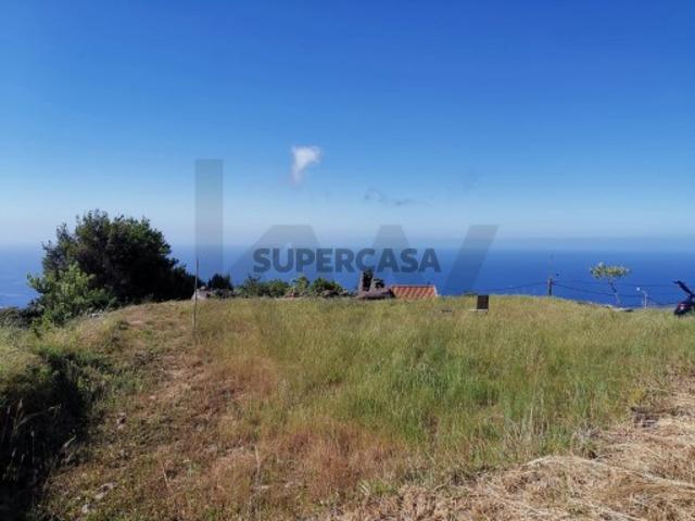 Terreno exclusivo com projeto aprovado para moradia, vista Mar no Estreito da Calheta, Madeira