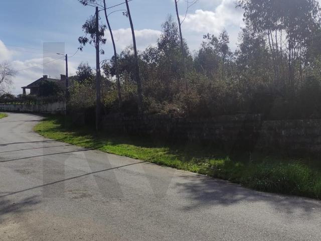 TERRENO EXCLUSIVO NO MEIO DA NATUREZA – PERTO DE TUDO!
