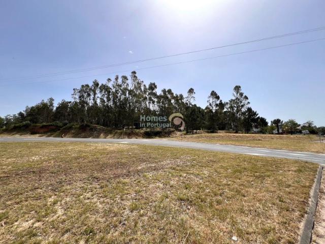Terreno com projeto aprovado para loteamento no Alto das Gaeiras Óbidos