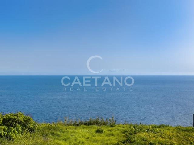 Terreno Exclusivo Primeira linha com Projeto Calheta