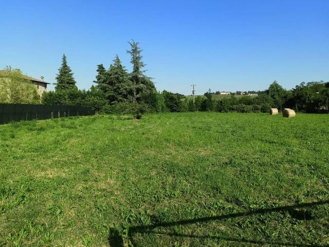 Terreno edificabile commerciale in vendita a Carpaneto Piacentino