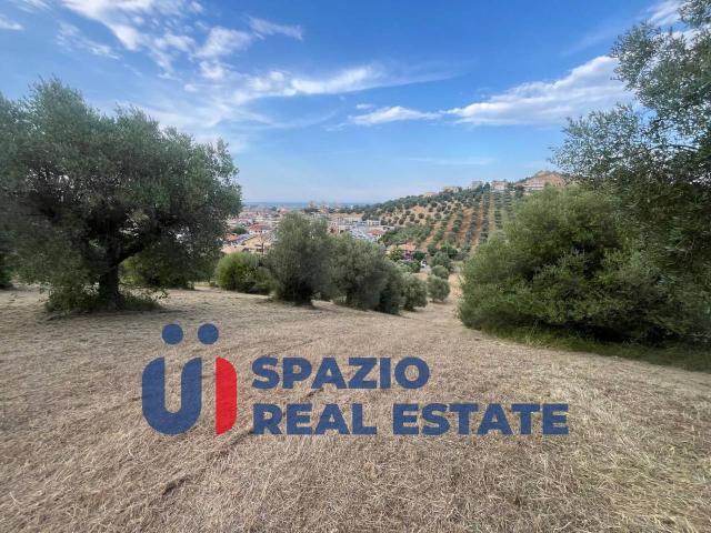 Terreno edificabile commerciale in vendita a Montesilvano