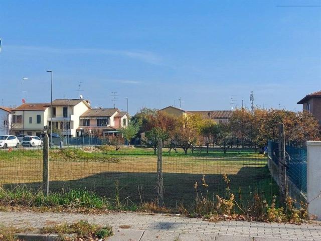 Terreno edificabile commerciale in vendita a Ravenna