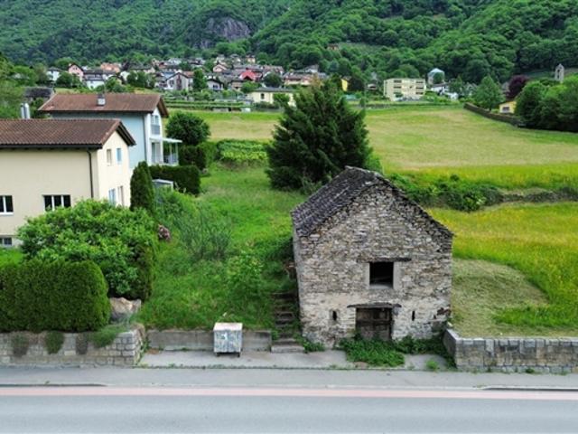 Terreno edificabile con potenziale a Claro