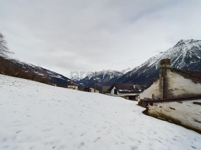 Terreno edificabile con Rustico nella splendida Valle di Blenio