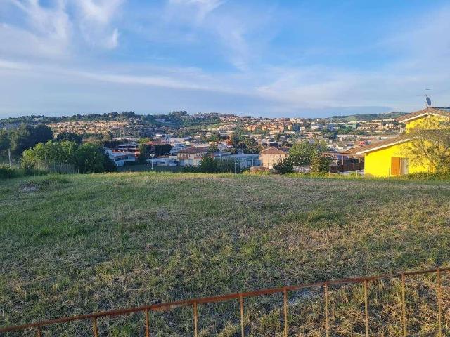Terreno edificabile in vendita a Ancona