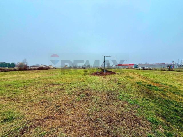Terreno edificabile in vendita a Cava Manara