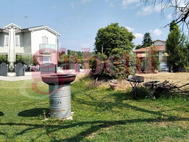 Terreno edificabile in vendita a Cento
