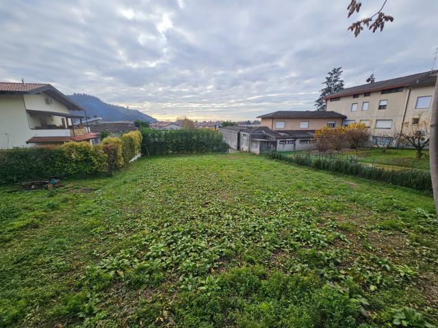 Terreno edificabile in vendita a Chiuduno