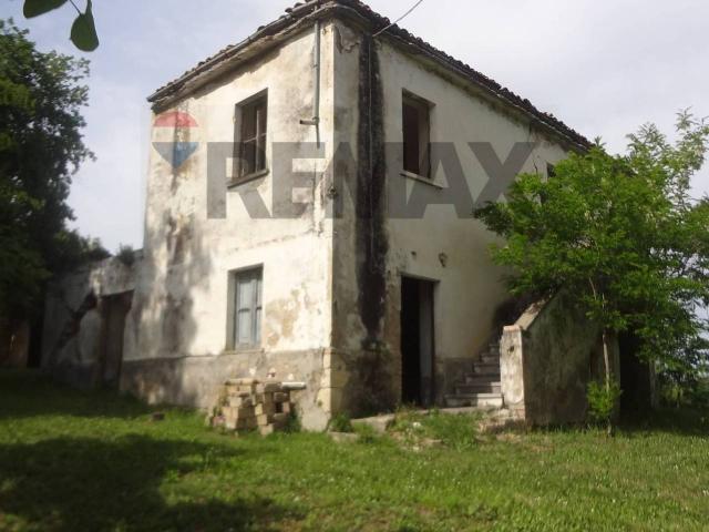 Terreno edificabile in vendita a Fara Filiorum Petri