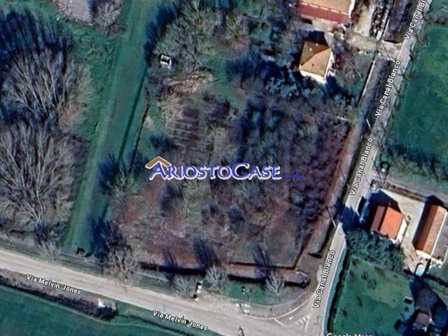 Terreno edificabile in vendita a Ferrara
