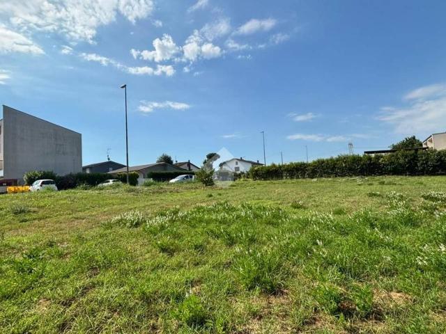 Terreno edificabile in vendita a Forli'